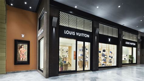 negozio di louis vuitton a bologna|louis vuitton bologna locations.